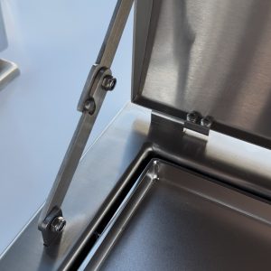 Deluxe Electric Built-In BBQ-Lid Hinge