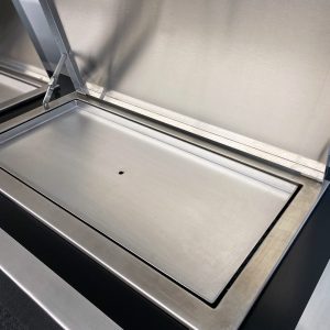 Deluxe Electric Built-In BBQ