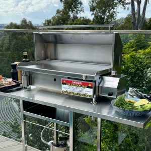 Portable BBQ Australia - Deluxe Gas Outdoor Balcony