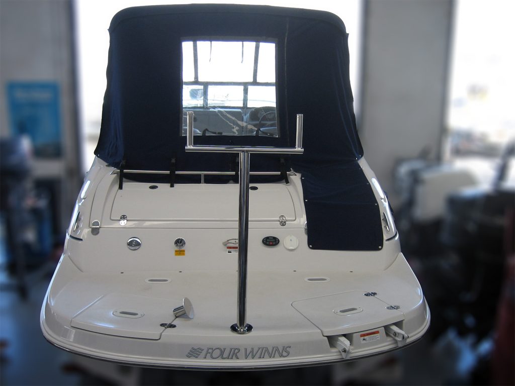 Four Winns Boat with Removable T Bar Bracket on swim platform