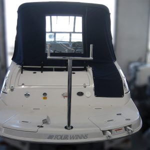 Four Winns Boat with Fixed T Bar Bracket on swim platform