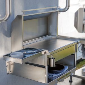 Sovereign Electric Portable BBQ - On Balcony Bracket with Shelf