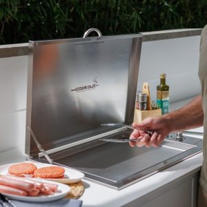 Infinity Teppanyaki 600 BBQ–Flat Lid Hinging Cooking